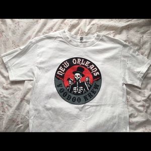 Super cute graphic tee!